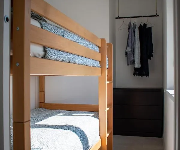 Apartmaji Na Placu דירה *