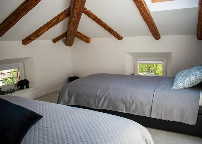 Apartmaji Na Placu דירה *