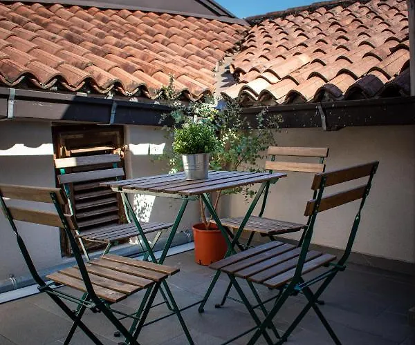 Apartmaji Na Placu דירה