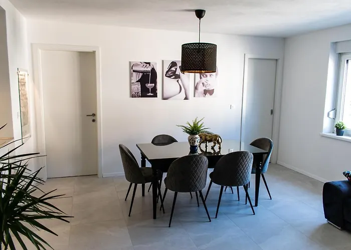 דירה Apartmaji Na Placu