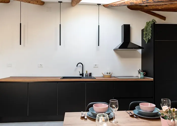 Apartmaji Na Placu דירה